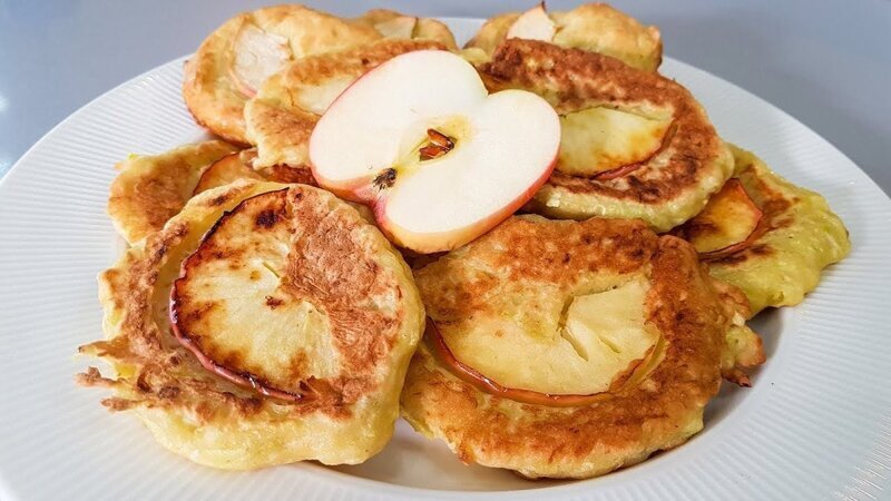 1. Сладкие цуккини и яблочные оладьи