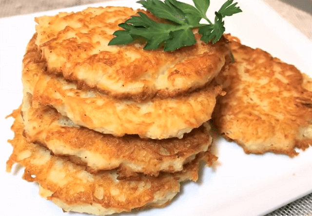 Картофельные оладьи - простые и вкусные рецепты на сковороде