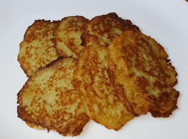 Картофельные оладьи - простые и вкусные рецепты на сковороде