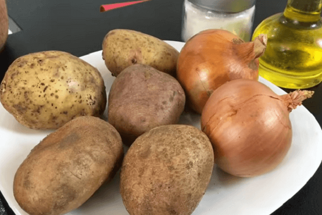 Картофельные оладьи - простые и вкусные рецепты на сковороде